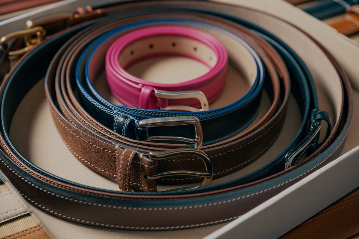 ceintures colorées en cuir