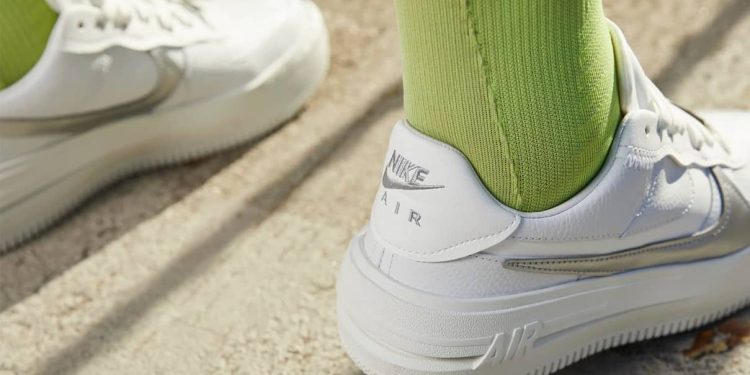 snkrs