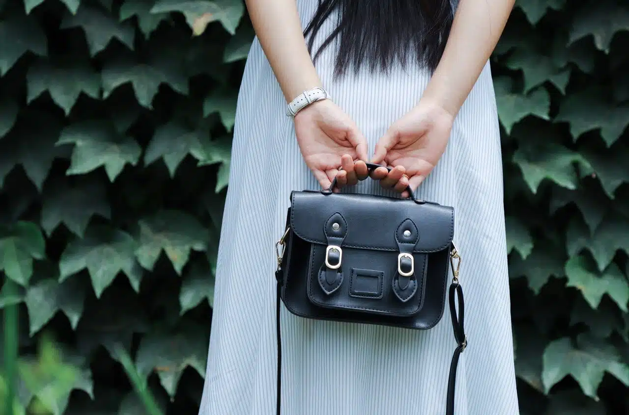 raviver le cuir d’un sac à main